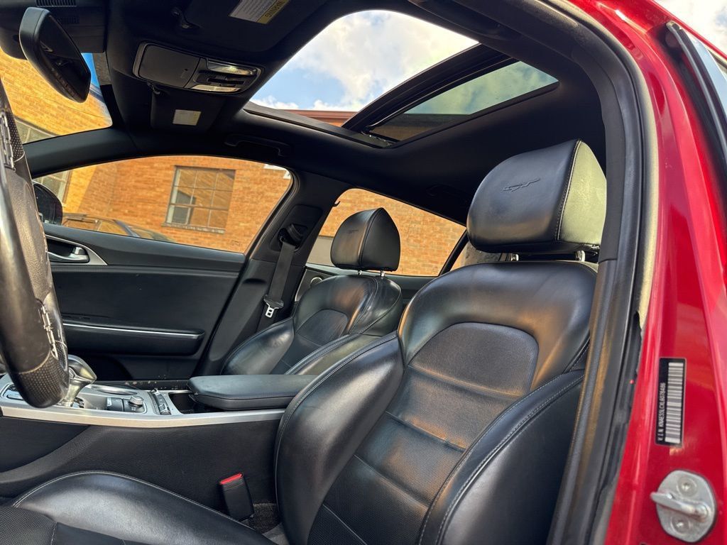 2020 Kia Stinger GT2 AWD - 23013283 - 5