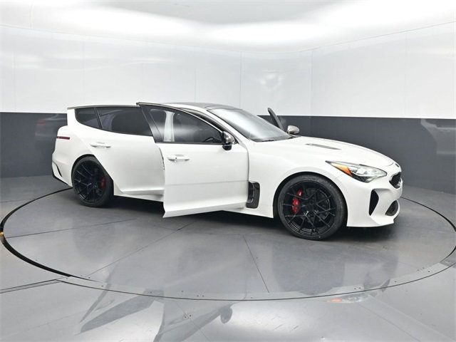 2020 Kia Stinger GT2 AWD - 22957383 - 41