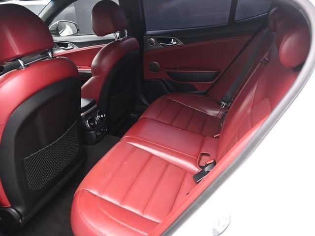 2020 Kia Stinger GT2 AWD - 23002511 - 13