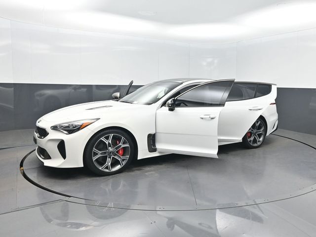 2020 Kia Stinger GT2 RWD - 22990952 - 37