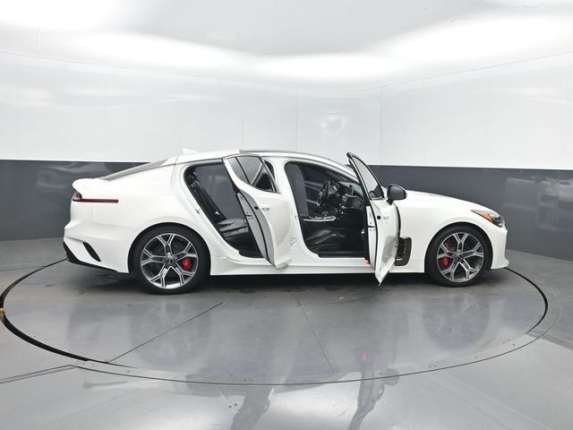 2020 Kia Stinger GT2 RWD - 22990952 - 38