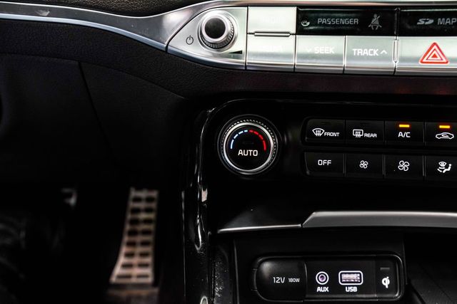 2020 Kia Stinger GT AWD - 23021660 - 30