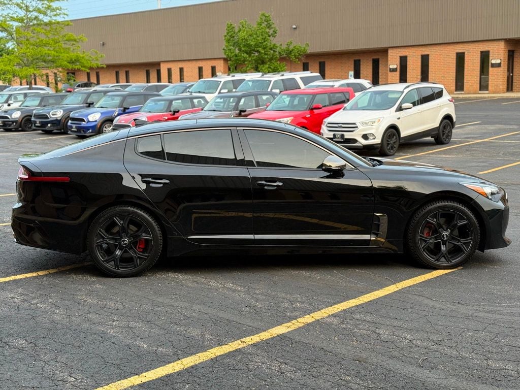 2020 Kia Stinger GT-Line photo 17