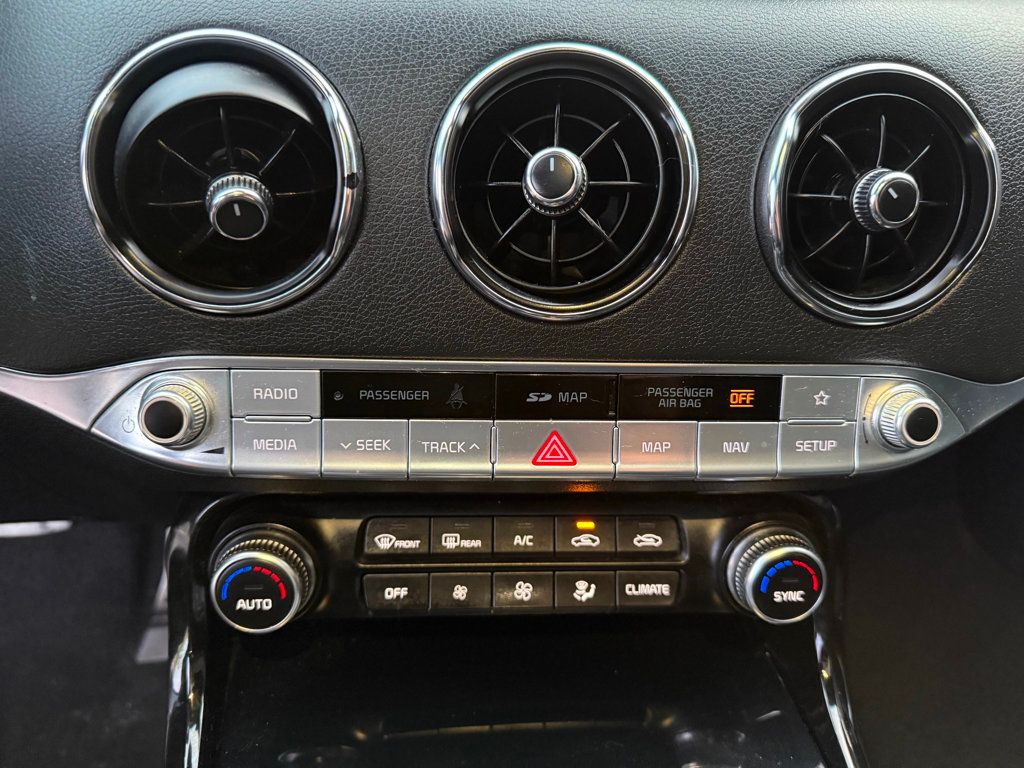 2020 Kia Stinger GT-Line photo 30