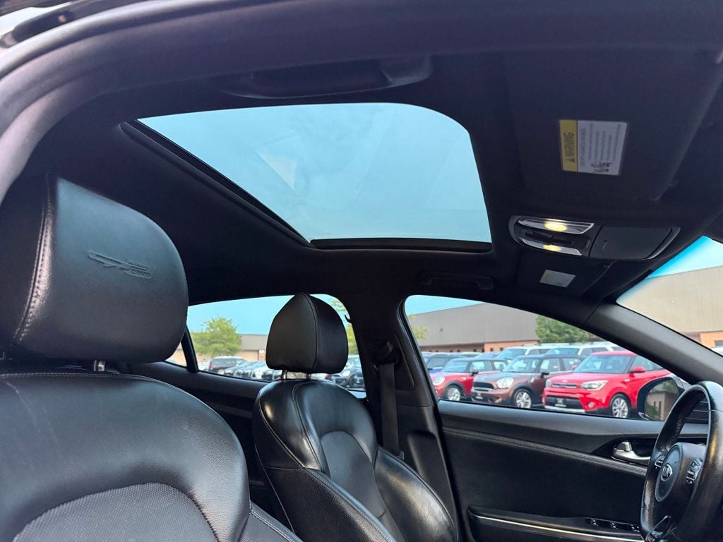 2020 Kia Stinger GT-Line photo 31