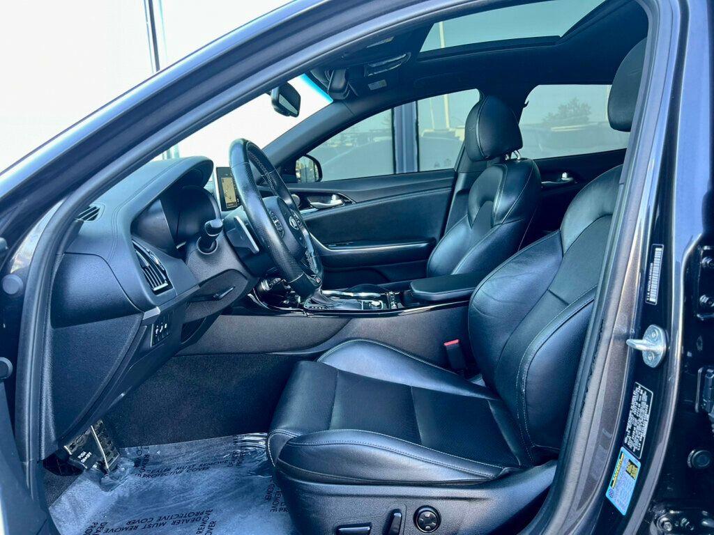 2020 Kia Stinger GT-Line photo 12