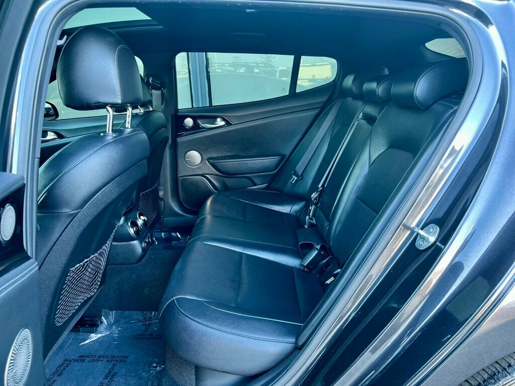 2020 Kia Stinger GT-Line photo 14