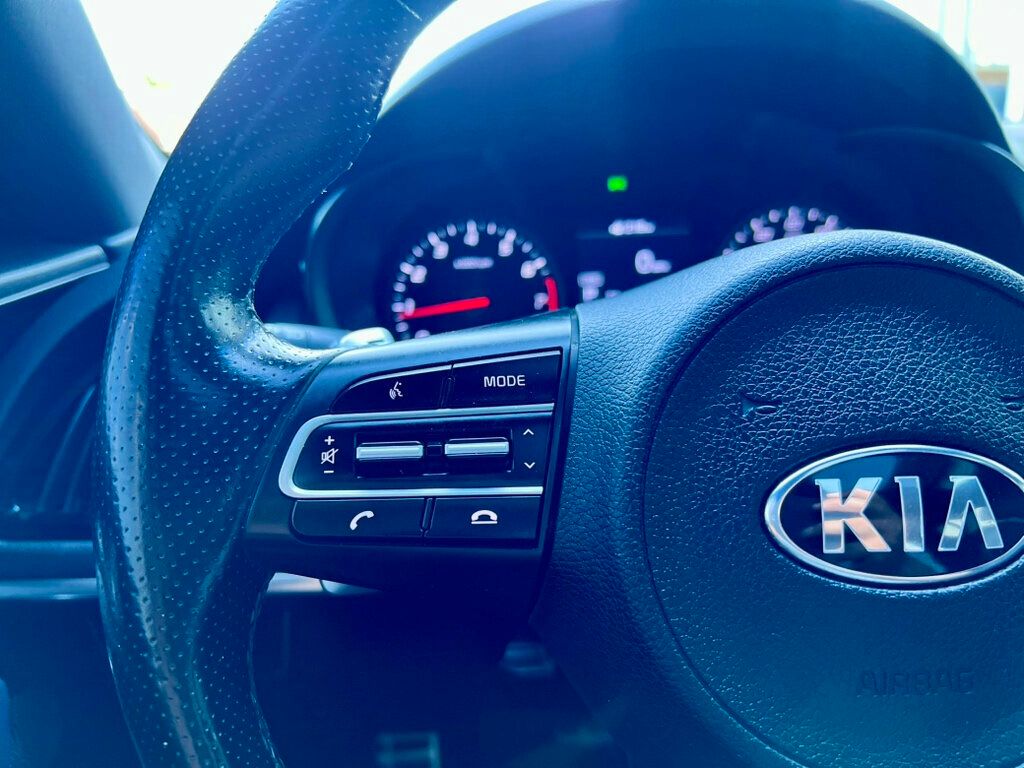 2020 Kia Stinger GT-Line photo 16