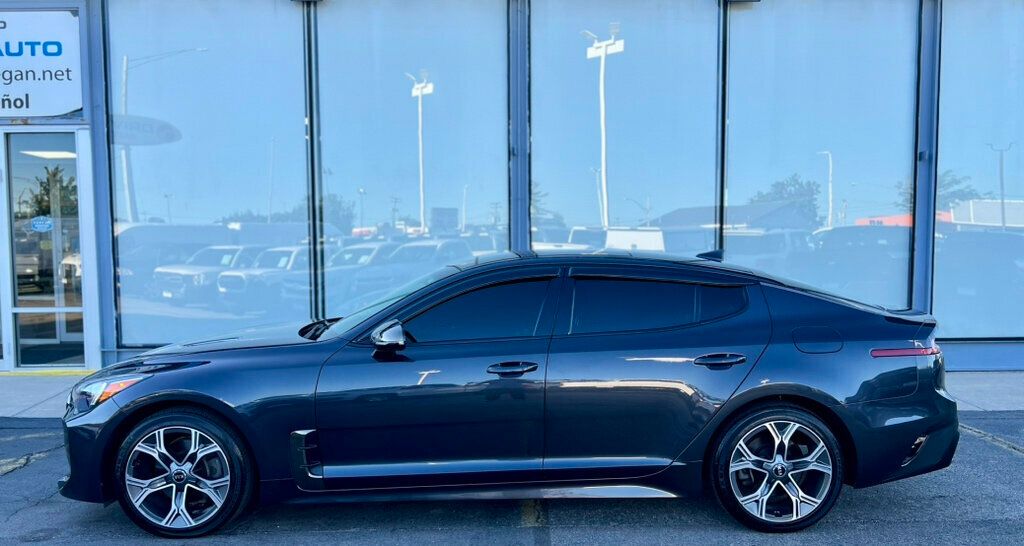 2020 Kia Stinger GT-Line photo 2