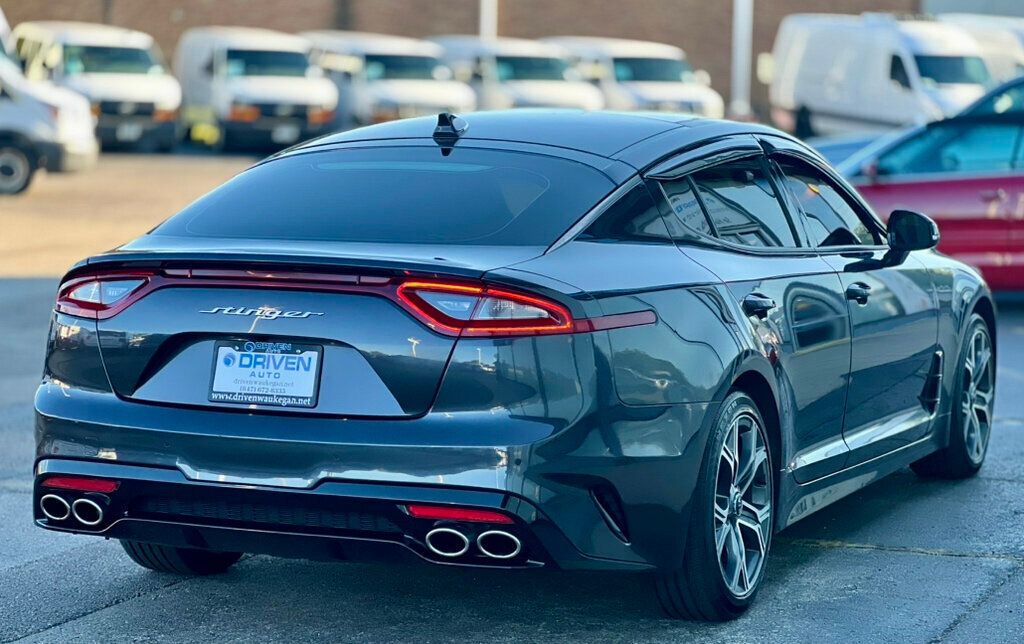 2020 Kia Stinger GT-Line photo 5