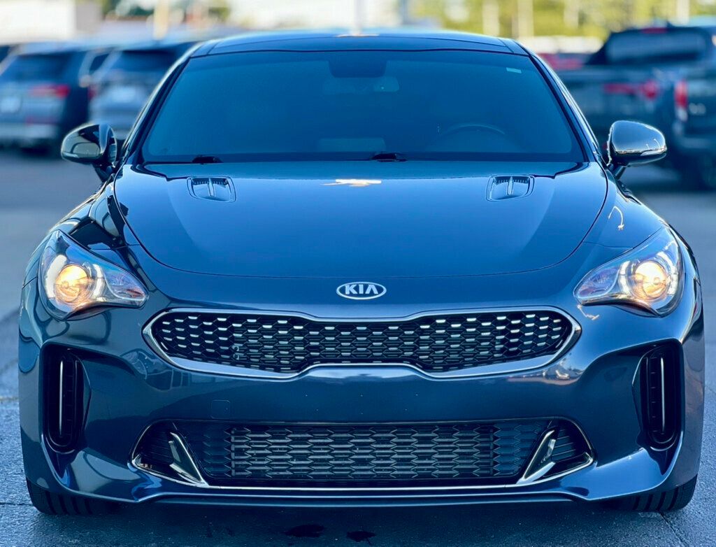 2020 Kia Stinger GT-Line photo 6