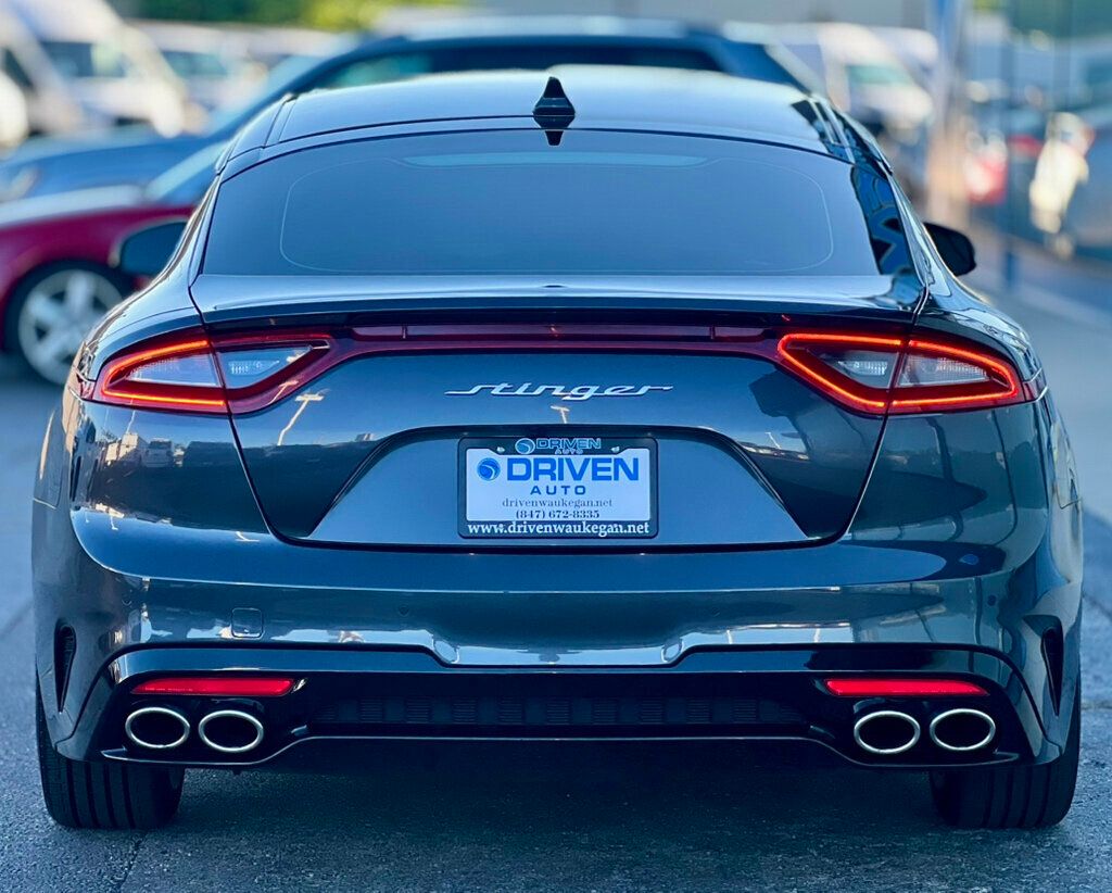 2020 Kia Stinger GT-Line photo 4