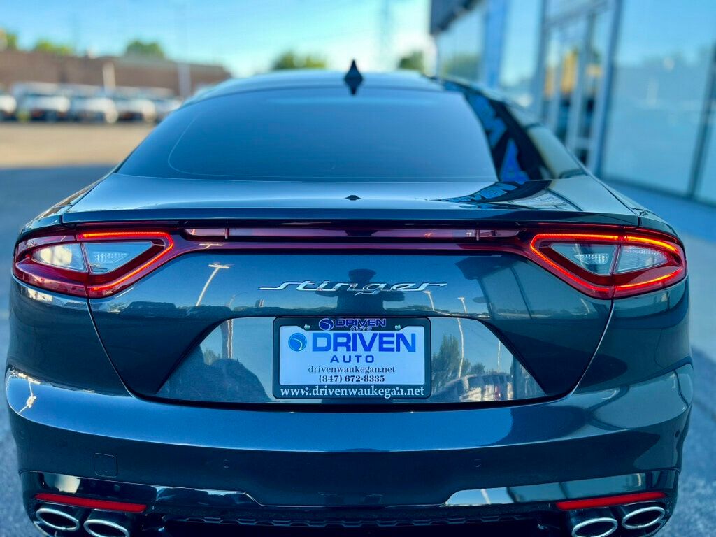 2020 Kia Stinger GT-Line photo 8
