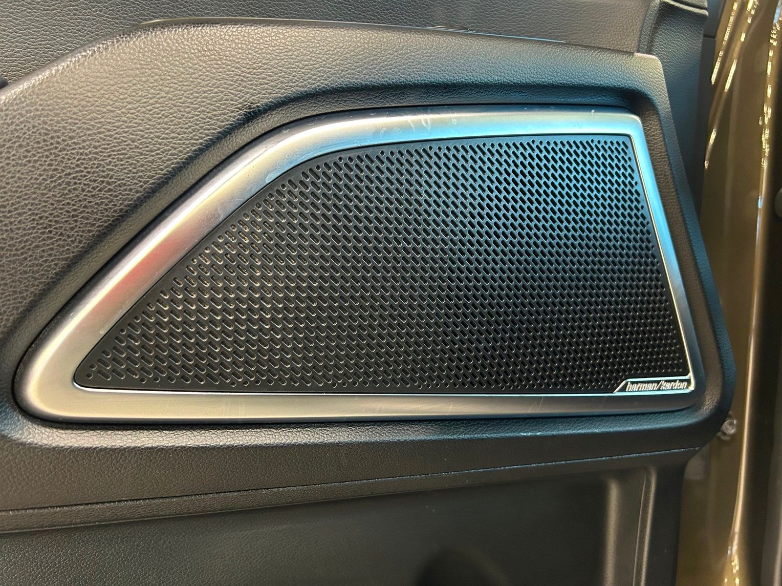 2020 Kia Telluride SX photo 17