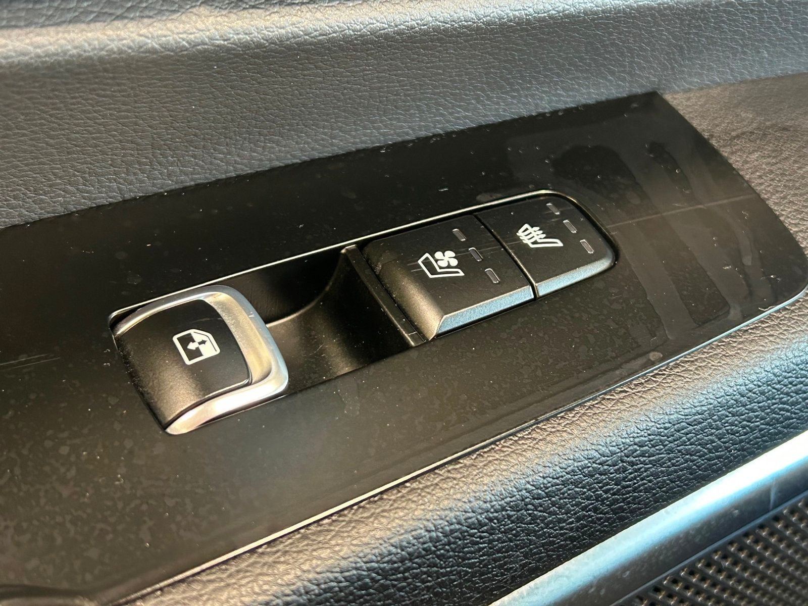 2020 Kia Telluride SX photo 27