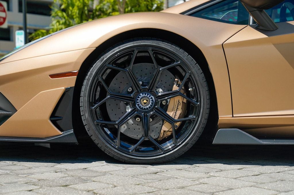 2020 Lamborghini Aventador SVJ Coupe - 22929004 - 13