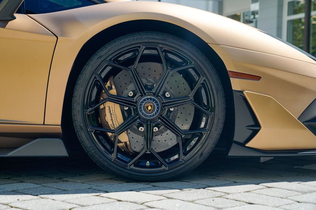 2020 Lamborghini Aventador SVJ Coupe - 22929004 - 34