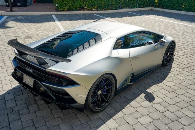 2020 Lamborghini Huracan EVO  - 22989252 - 24
