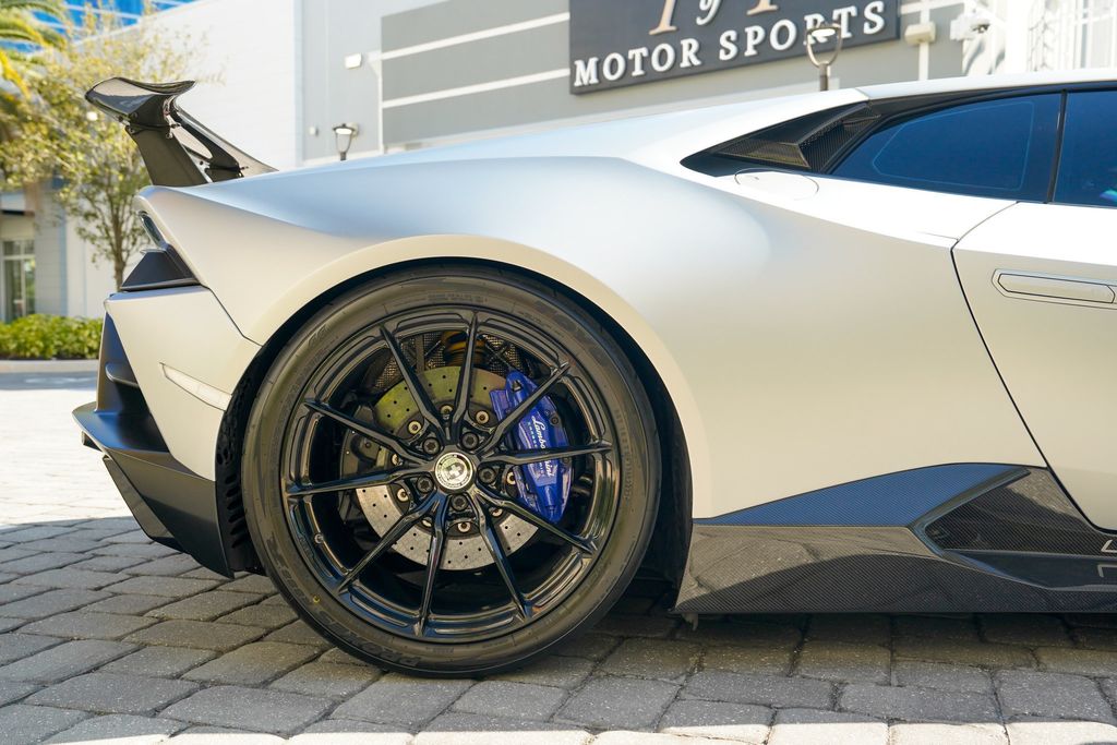 2020 Lamborghini Huracan EVO  - 22989252 - 26