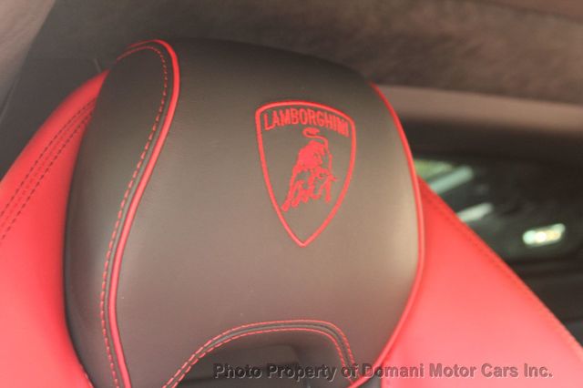 2020 Lamborghini Huracan EVO 4,595 ORIGINAL MILES EVO, DAILY RENTAL $1,200 - 22427691 - 13