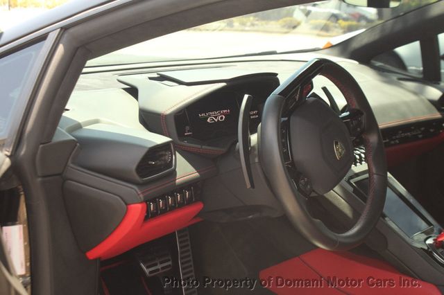 2020 Lamborghini Huracan EVO 4,595 ORIGINAL MILES EVO, DAILY RENTAL $1,200 - 22427691 - 5