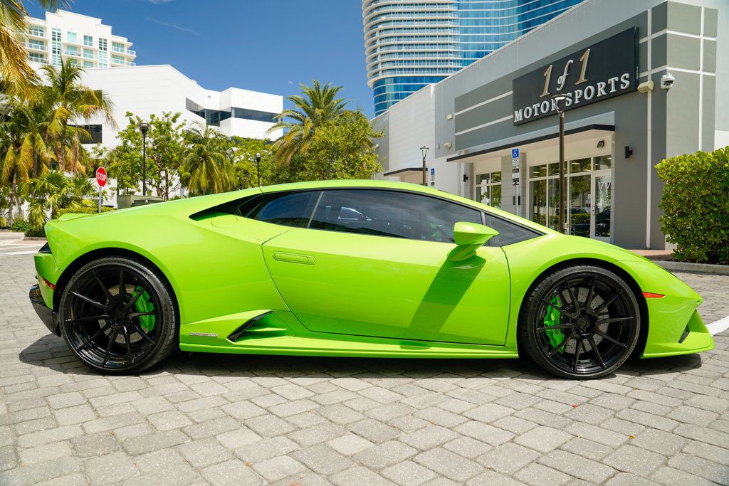 2020 Lamborghini Huracan Evo Coupe photo 15
