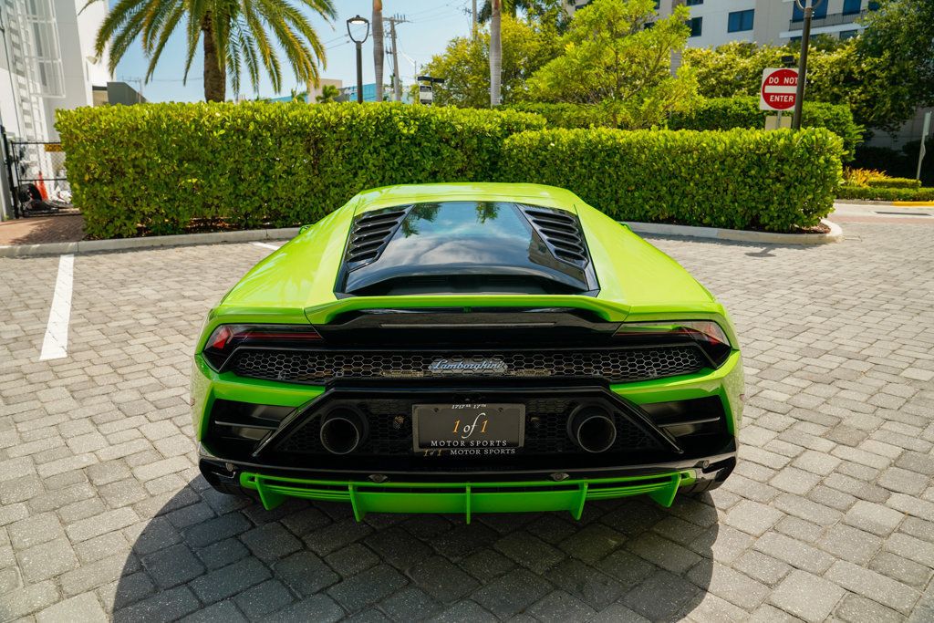 2020 Lamborghini Huracan Evo Coupe photo 22