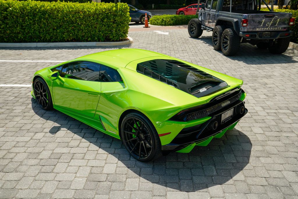 2020 Lamborghini Huracan Evo Coupe photo 29
