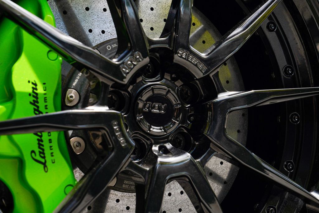 2020 Lamborghini Huracan Evo Coupe photo 41