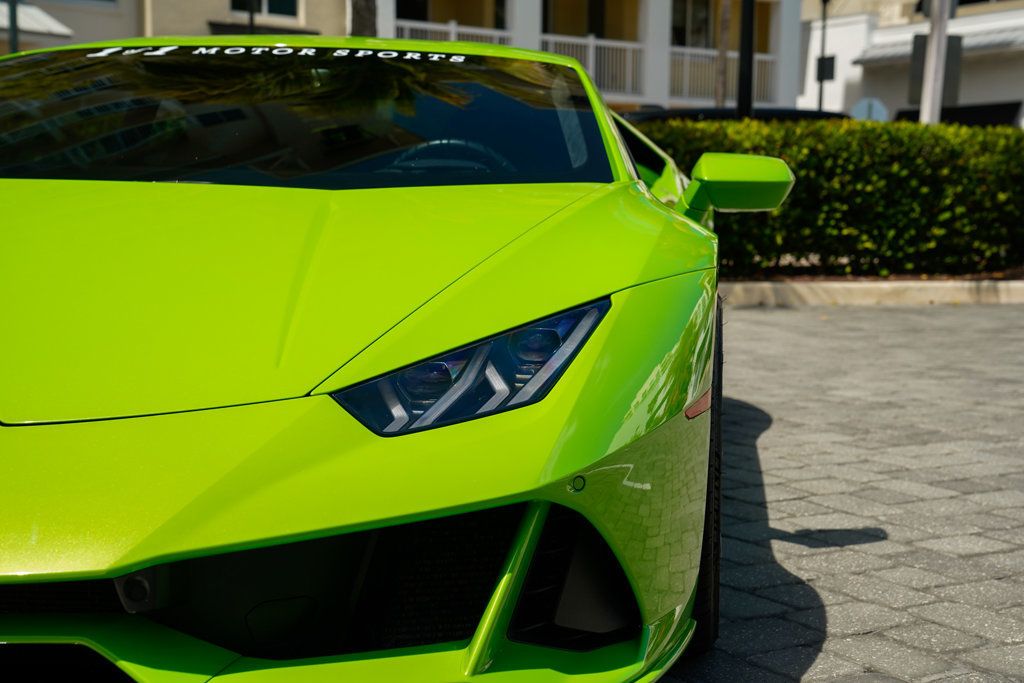 2020 Lamborghini Huracan Evo Coupe photo 42