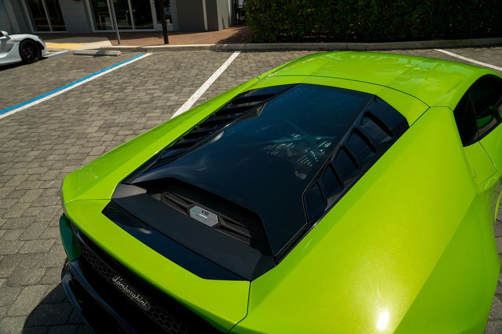 2020 Lamborghini Huracan Evo Coupe photo 47