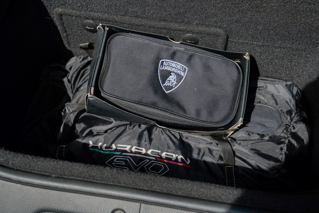 2020 Lamborghini Huracan Evo Coupe photo 49