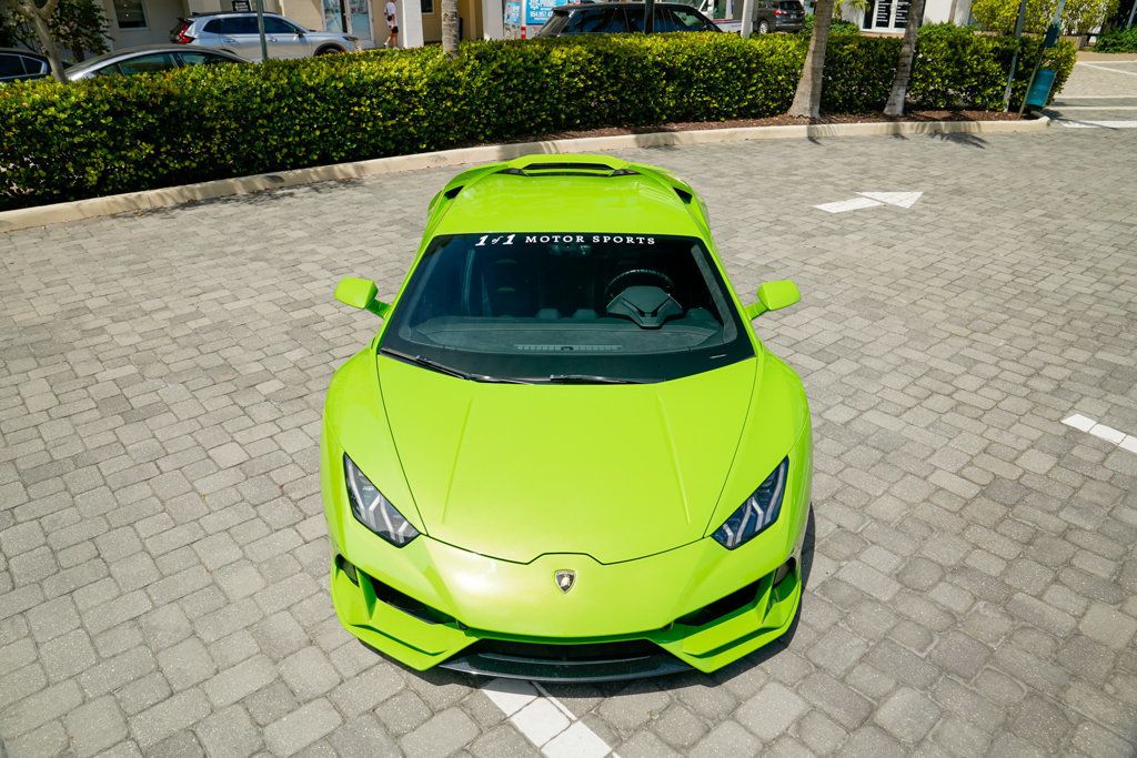 2020 Lamborghini Huracan Evo Coupe photo 6