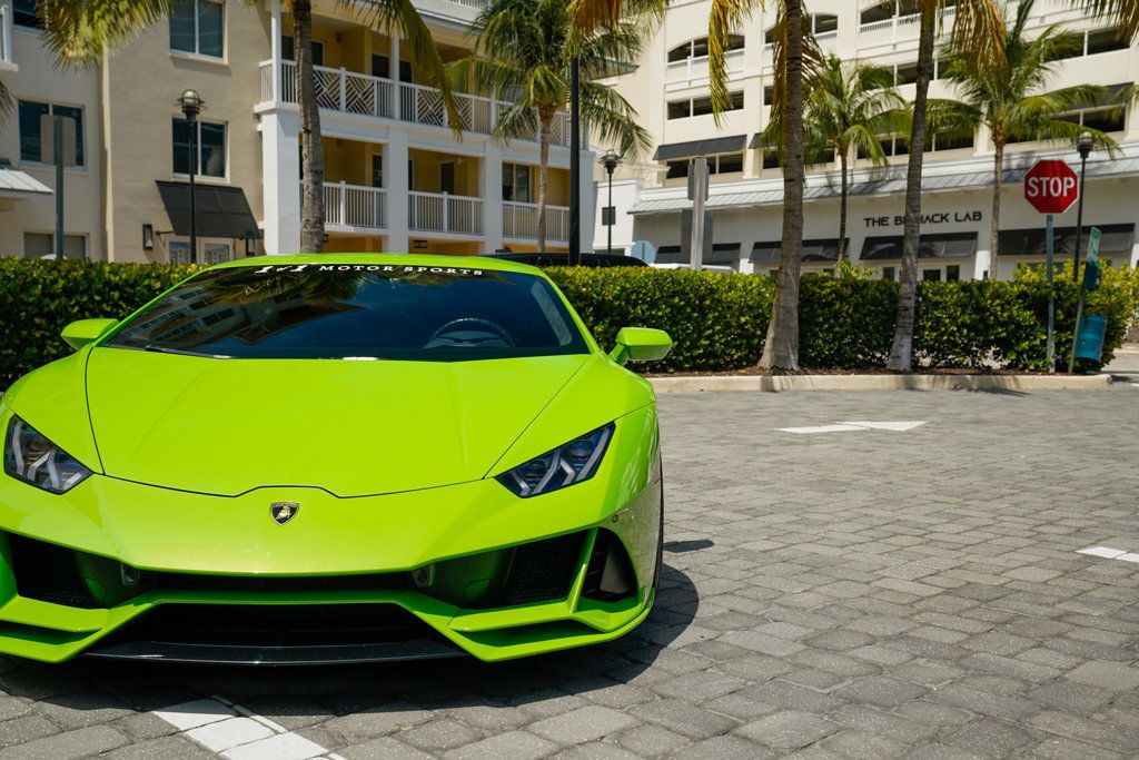 2020 Lamborghini Huracan Evo Coupe photo 7