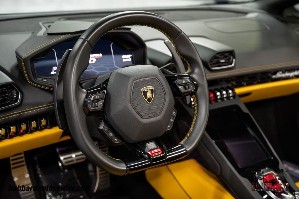 2020 Lamborghini Huracan Evo Spyder photo 20