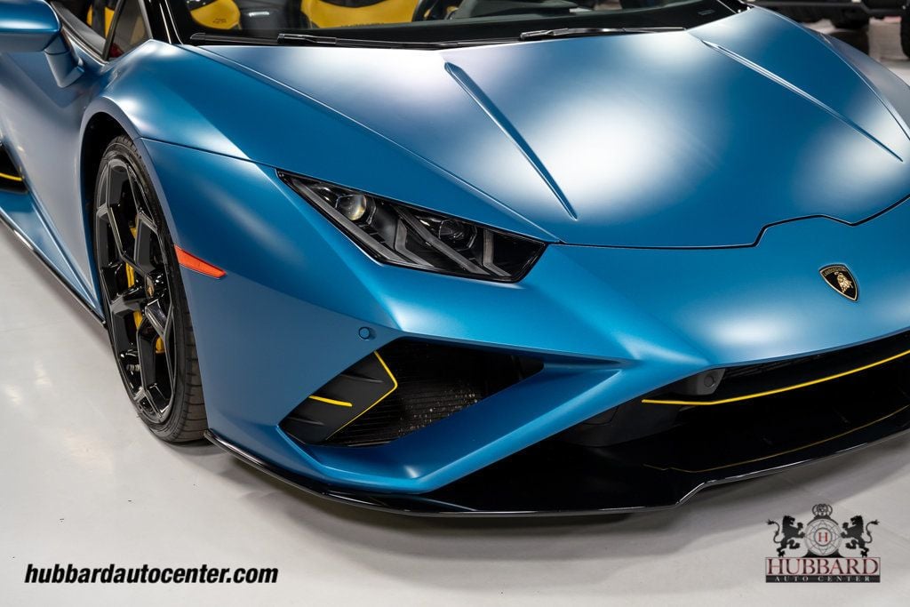 2020 Lamborghini Huracan Evo Spyder photo 30