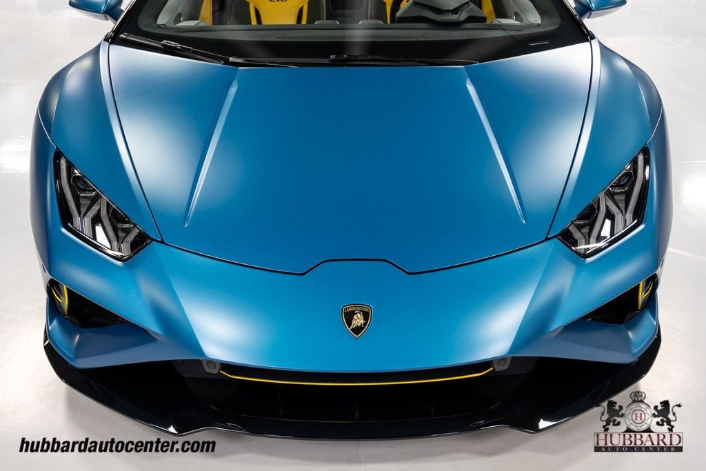 2020 Lamborghini Huracan Evo Spyder photo 32