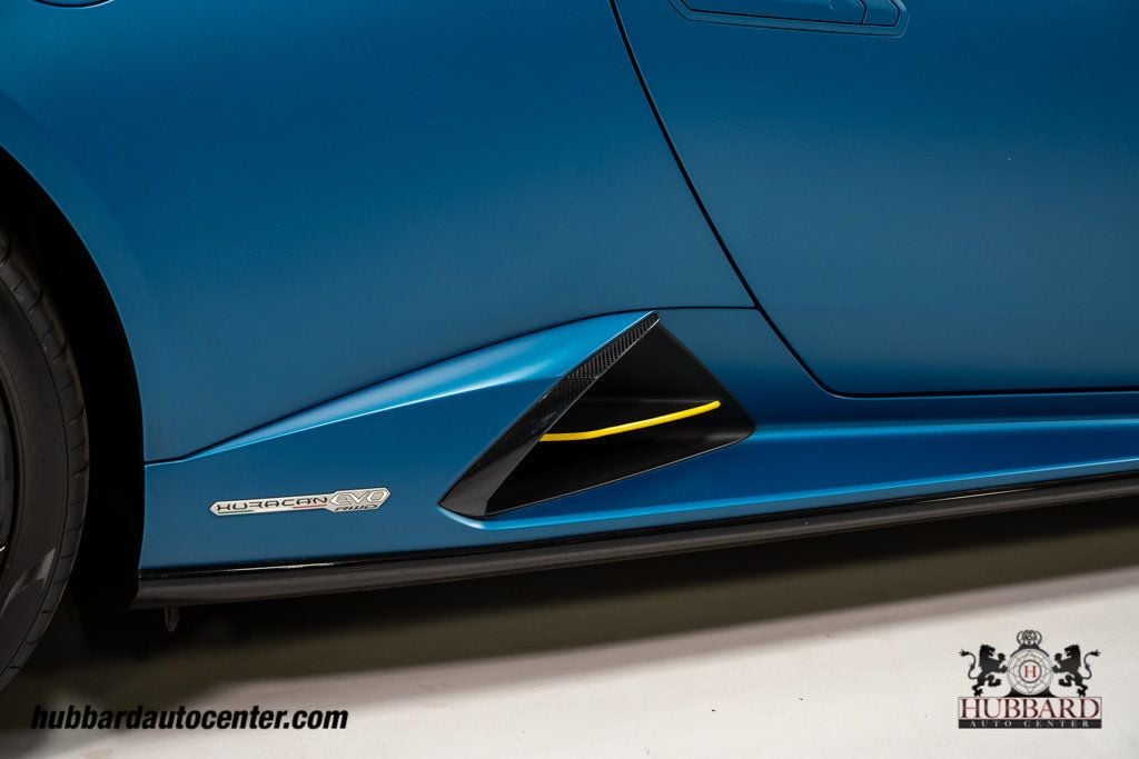 2020 Lamborghini Huracan Evo Spyder photo 43