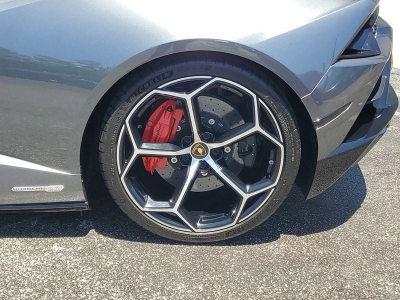 2020 Lamborghini Huracan EVO Spyder RWD - 22447109 - 5