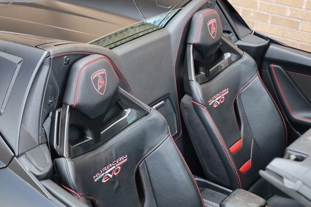 2020 Lamborghini Huracan EVO Spyder RWD - 22951879 - 24