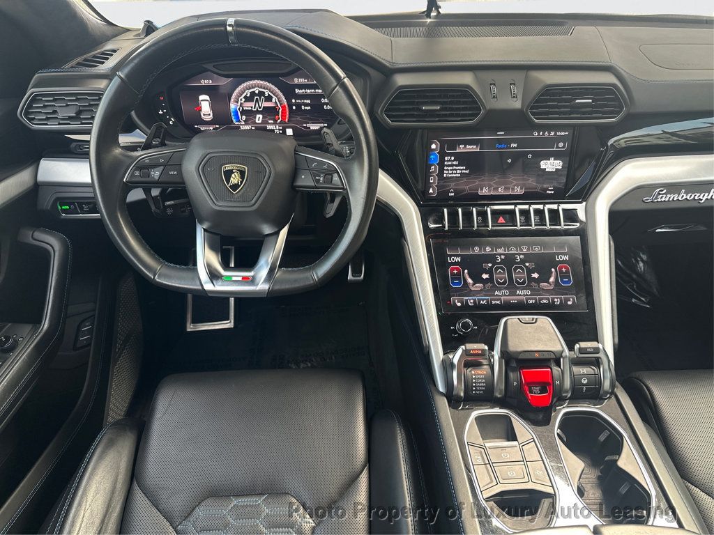 2020 Lamborghini Urus photo 11