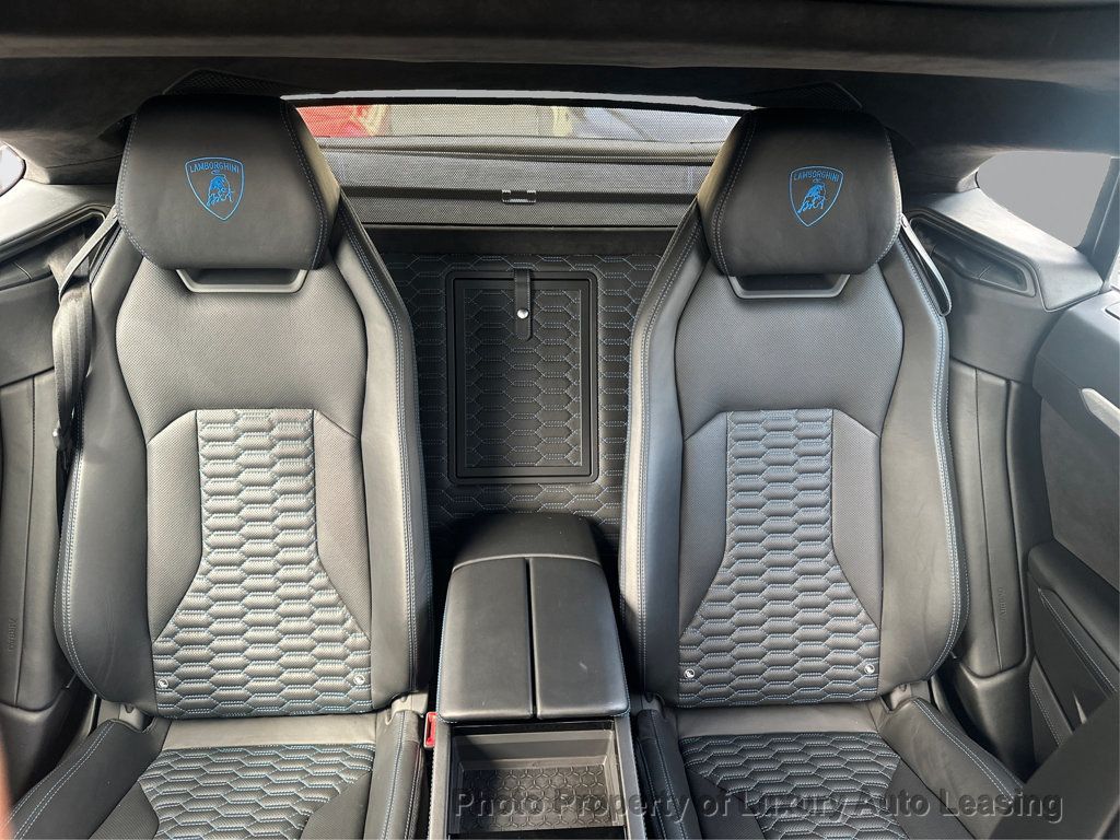 2020 Lamborghini Urus photo 12