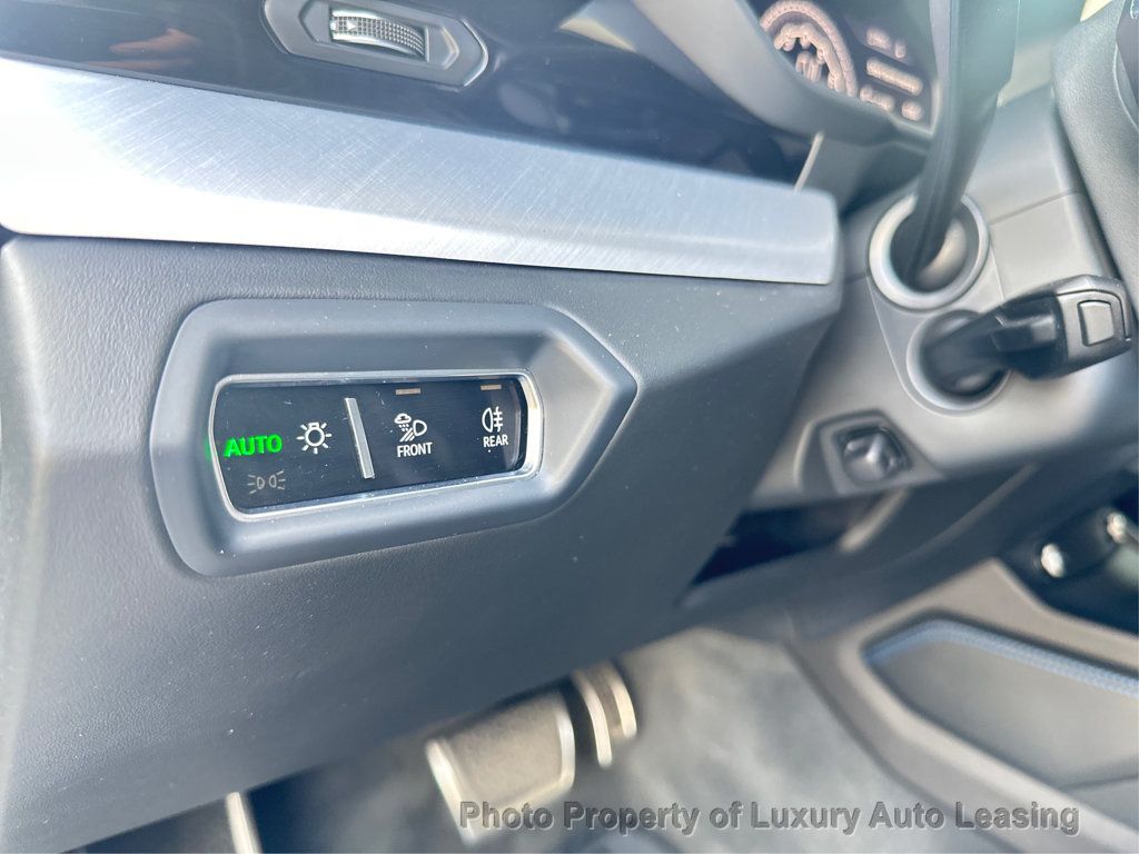 2020 Lamborghini Urus photo 15