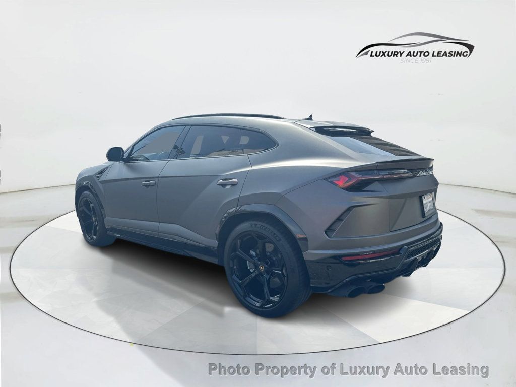 2020 Lamborghini Urus photo 5