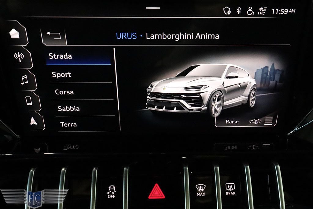 2020 Lamborghini Urus AWD - 22782031 - 30