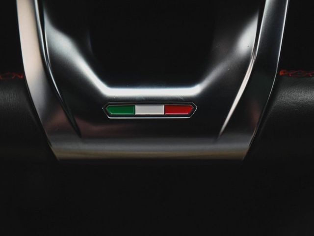 2020 Lamborghini Urus Base - 23007344 - 33