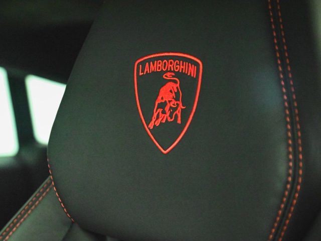 2020 Lamborghini Urus Base - 23007344 - 36