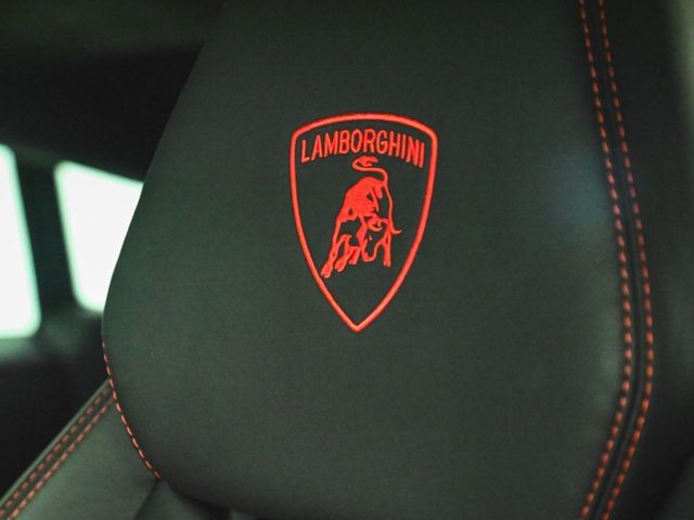 2020 Lamborghini Urus Base - 22948686 - 36