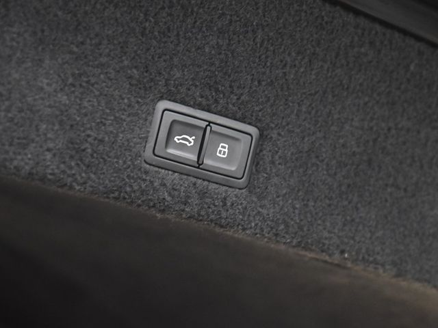 2020 Lamborghini Urus Base - 22948686 - 52