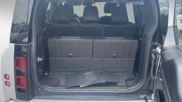 2020 Land Rover Defender 110 First Edition AWD - 23035066 - 7